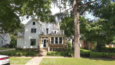 Main picture of 204 Michigan Ave