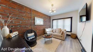 Main picture of 1331 W 65th St