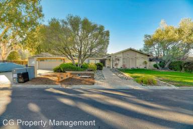 Main picture of 292 Marchmont Dr