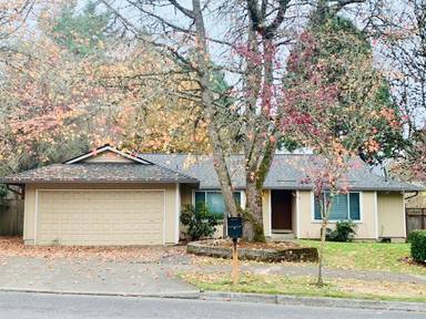 Main picture of 21251 SW Martinazzi Ave