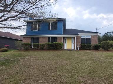 Main picture of 6243 Bayberry Dr