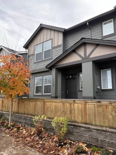 Main picture of 11729 NE 28th St