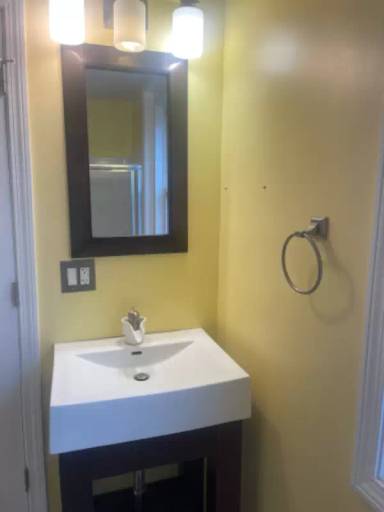Main picture of 283 Hartford Ave