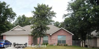 Main picture of 717 Oak Park Dr