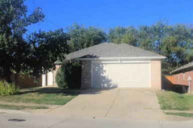 Main picture of 10301 Bear Hollow Dr