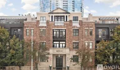 Main picture of 355 E Ohio St