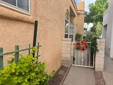 Main picture of 9301 Ironshore NE