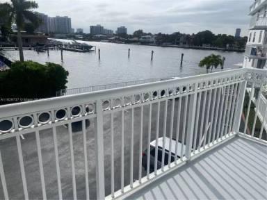 Main picture of Chelsea Bayview Condominium