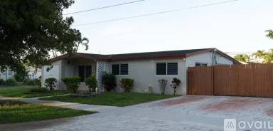 Main picture of 7190 Harding St