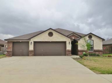 Main picture of 4002 Salt Fork Dr