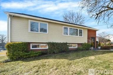 Main picture of 5119 Niagara Pl
