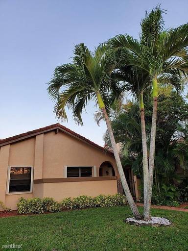 Main picture of 17839 NW 66th Court Cir