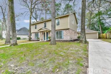 Main picture of 2022 Forest Manor Dr