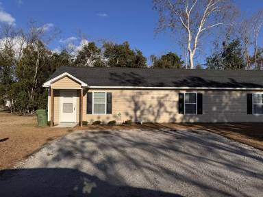 Main picture of 411 Edwards Ave