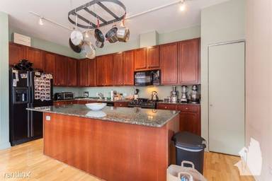 Main picture of 540 W Fulton St