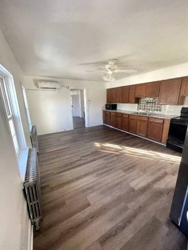 Main picture of 302 E Sunbury St