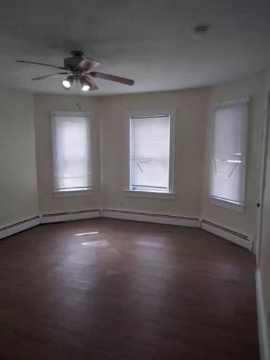Main picture of 89 Penn St
