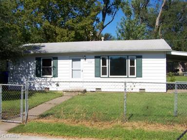 Main picture of 1628 Westwood Blvd