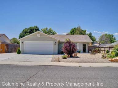 Main picture of 1384 Sagittarius St