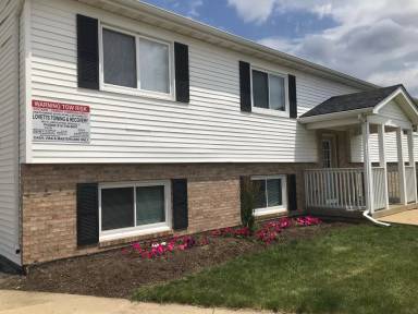 Main picture of 302 Ash Ct