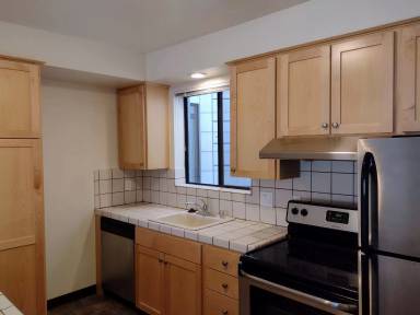 Main picture of 5 Murray St