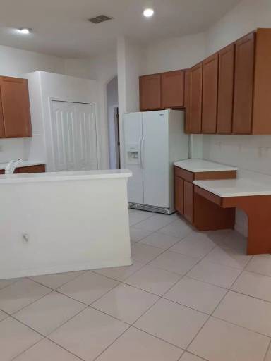 Main picture of 14690 Edgemere Dr