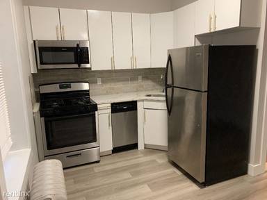 Main picture of 169 Manhattan Ave