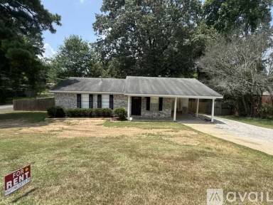 Main picture of 600 Houston Dr