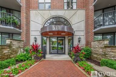 Main picture of River Place Condominiums