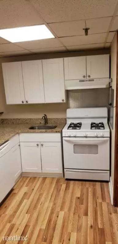 Main picture of 1193 Commonwealth Ave