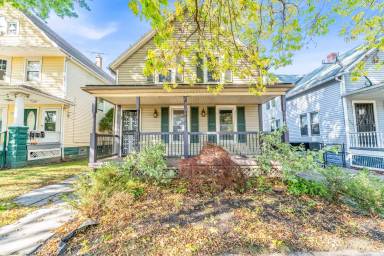 Main picture of 2114 W 83rd St