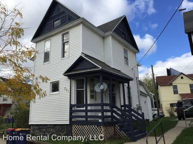 Main picture of 731 1st St NW