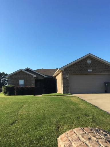 Main picture of 309 Wildwood Pt