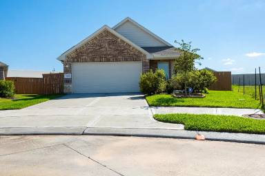 Main picture of 5108 Marcasca Dr