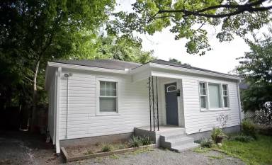 Main picture of 104 Caldwell St