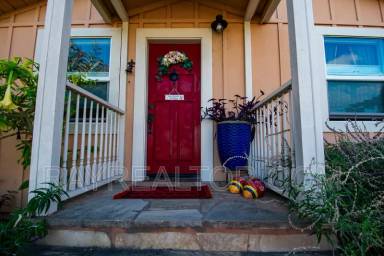 Main picture of 40 Encina Ave