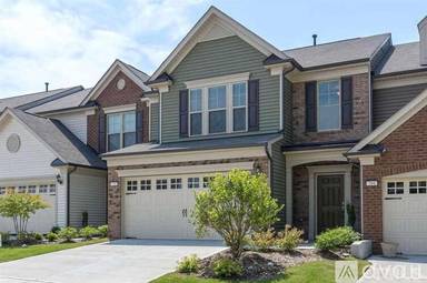 Main picture of 706 Brier Crossings Loop