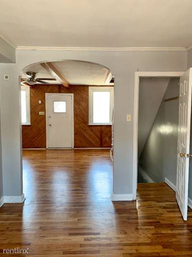 Main picture of 4235 Bennington St