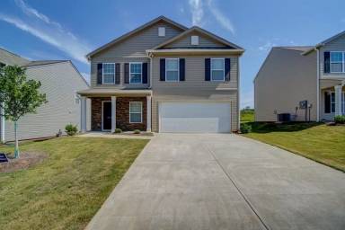 Main picture of 596 Craftsman Ln