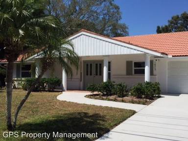 Main picture of 1675 Shoreland Dr