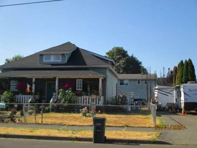 Main picture of 306 5th Ave NW