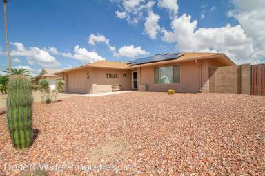 Main picture of 10228 W Charter Oak Dr
