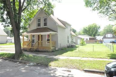 Main picture of 1100 10th St NW