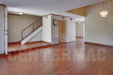 Main picture of 1910 Azure Way