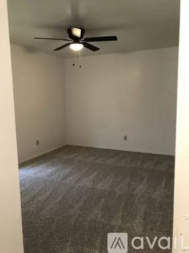 Main picture of 437 Dollins St