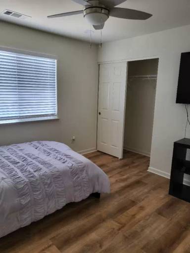 Main picture of 804 Avelar St