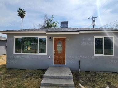 Main picture of 700 O St