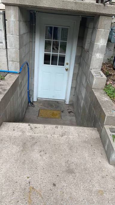 Main picture of 731 Forest Ave