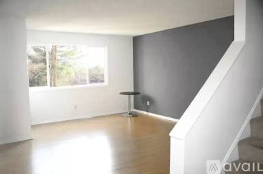 Main picture of 75 Hampton Park