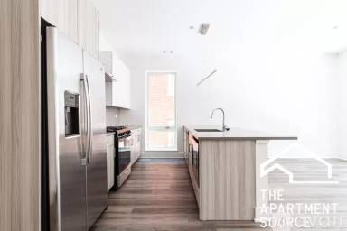 Main picture of 4453 N Hazel St